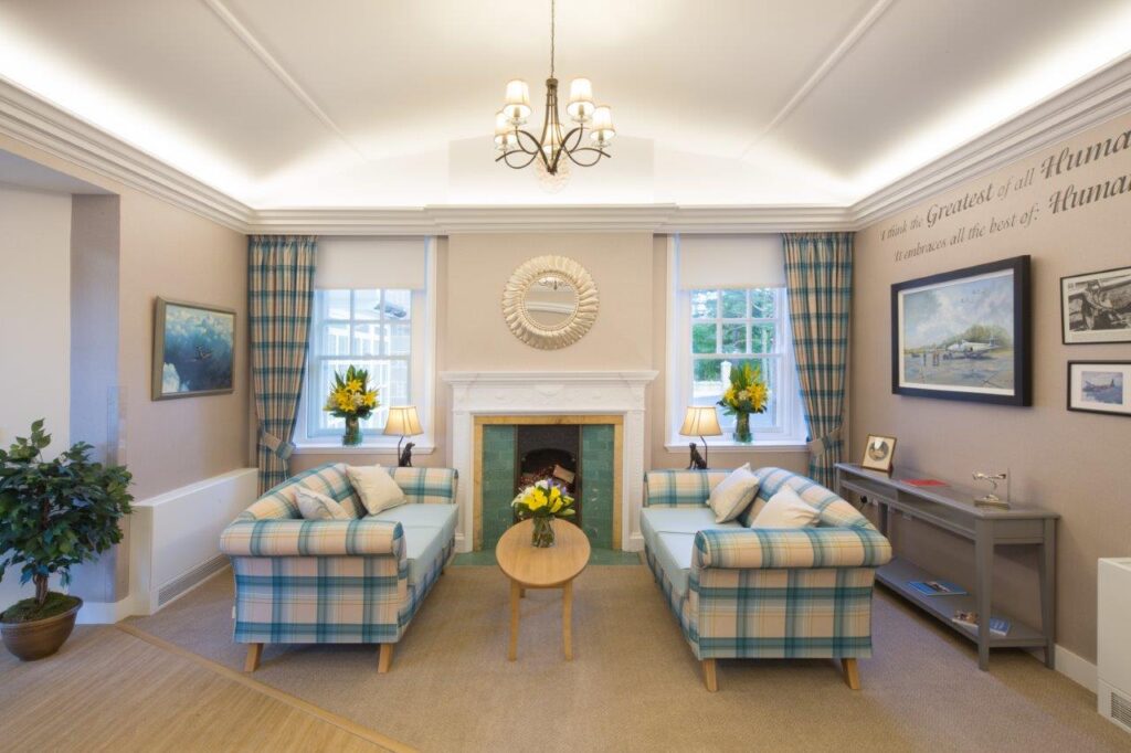 Interior Designer 